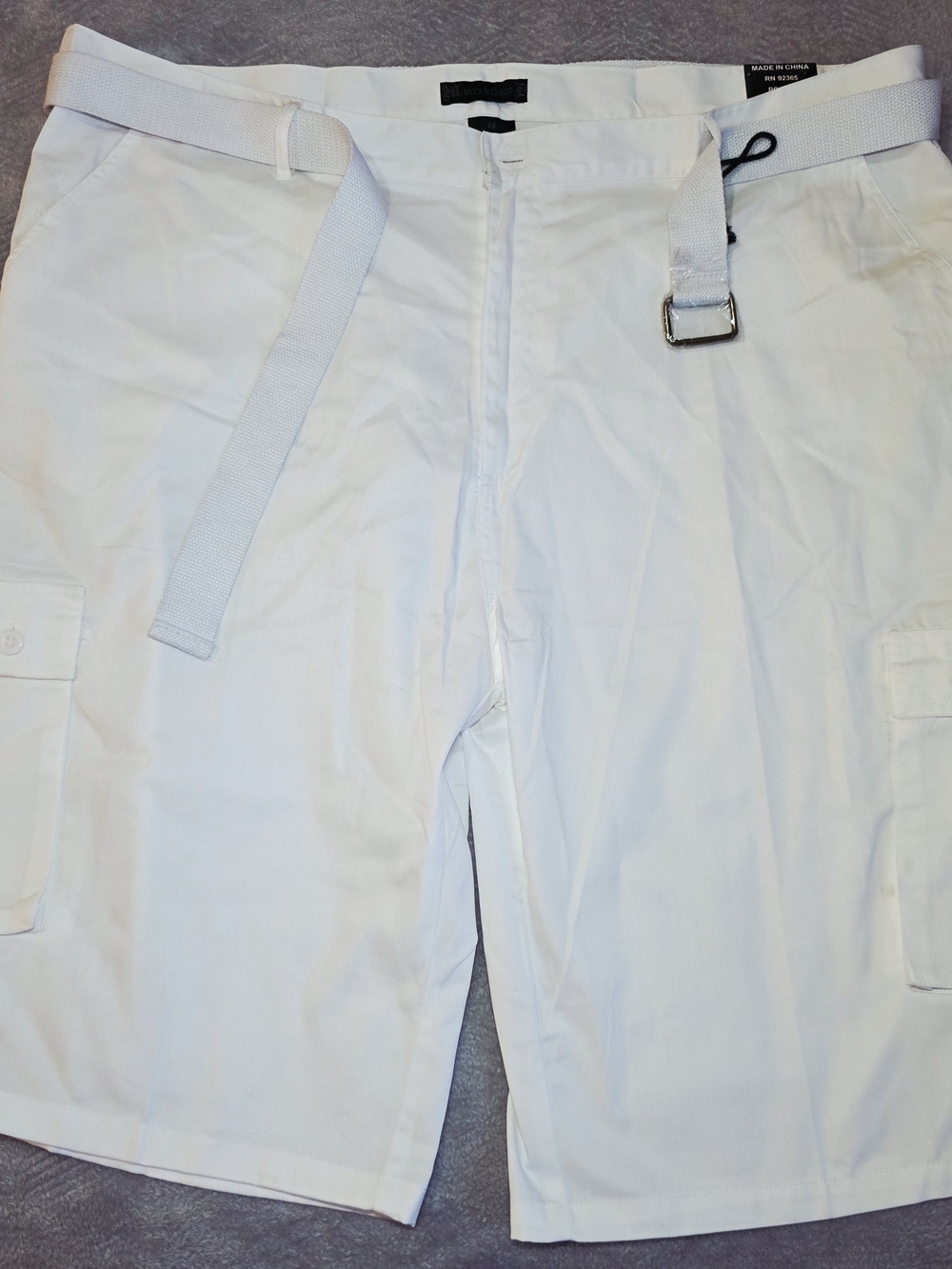 Mens White Oversized Cargo Shorts Sz 48 NWT Marx & Dutch